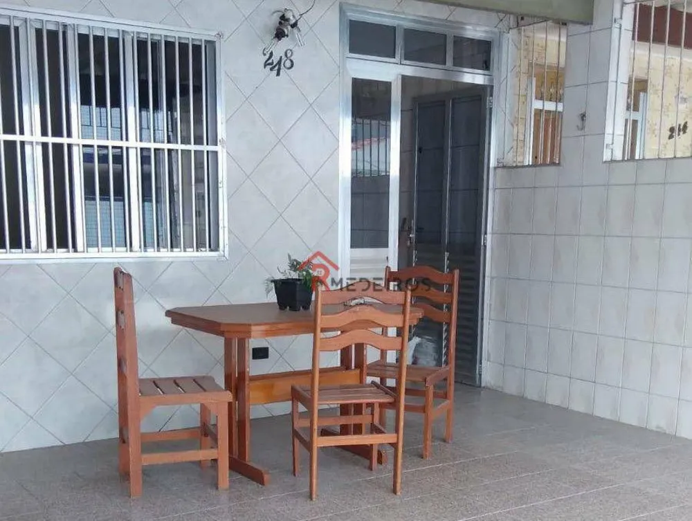 Casa, 3 quartos, 135 m² - Foto 2