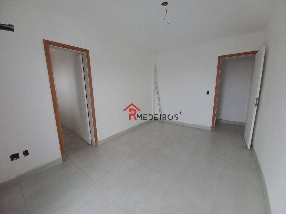 Cobertura à venda com 3 quartos, 241m² - Foto 5