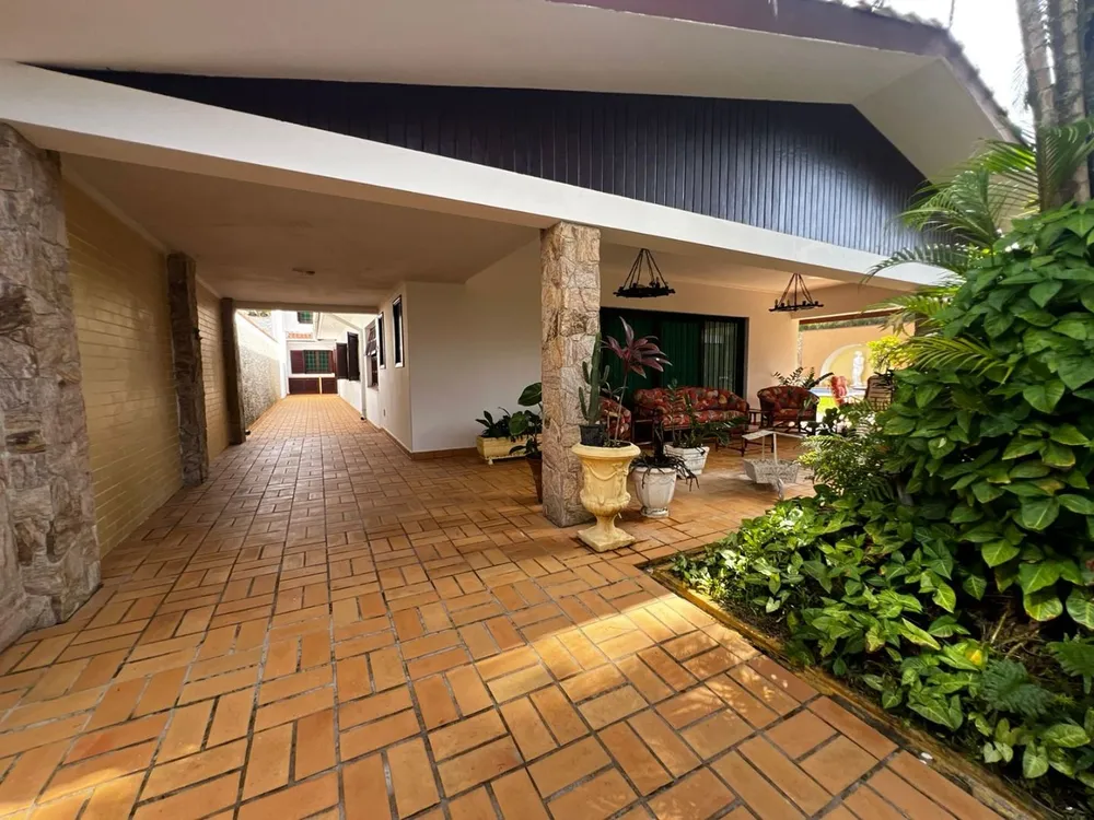Casa, 5 quartos, 389 m² - Foto 4
