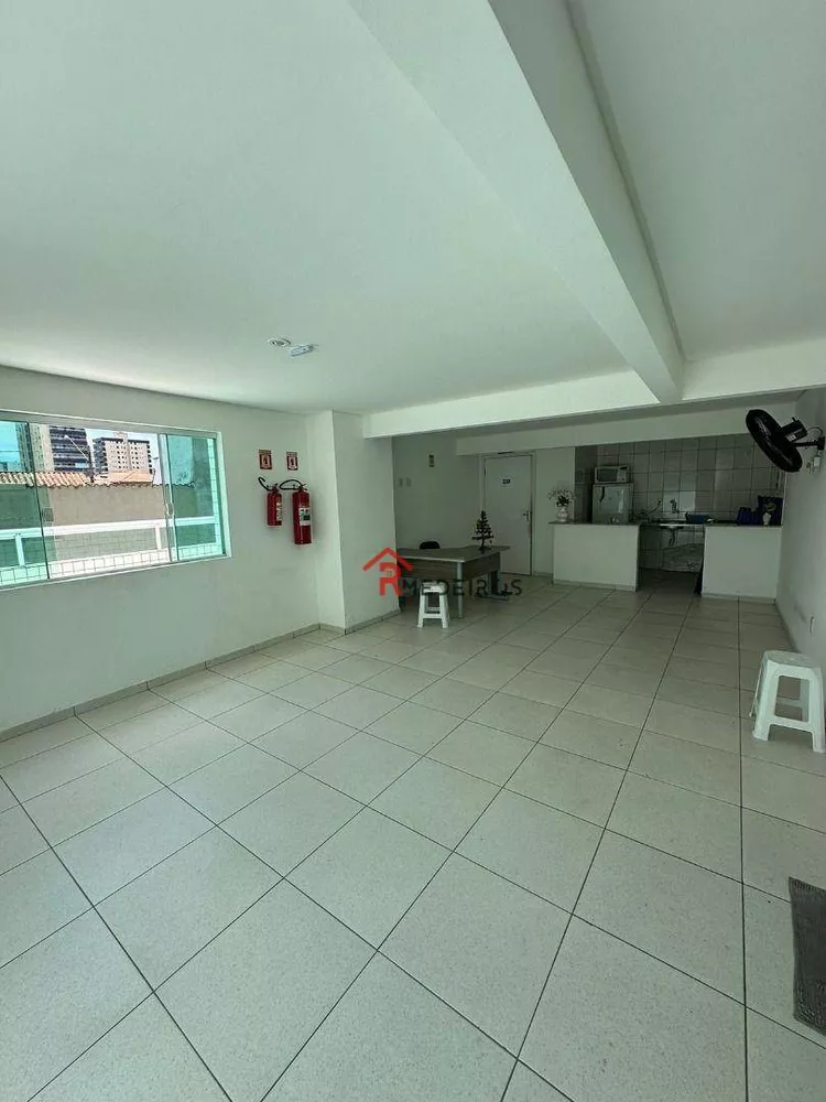 Apartamento à venda com 2 quartos, 79m² - Foto 4