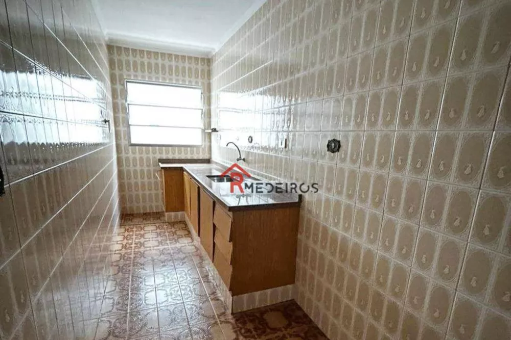 Apartamento à venda com 1 quarto, 34m² - Foto 1