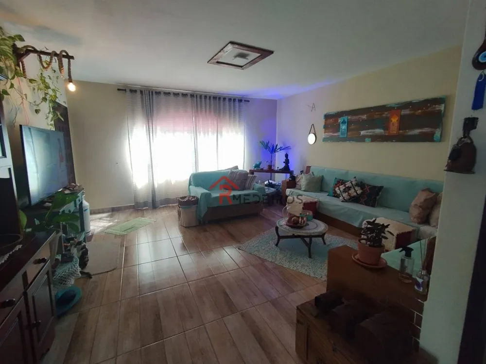 Casa, 3 quartos, 154 m² - Foto 2
