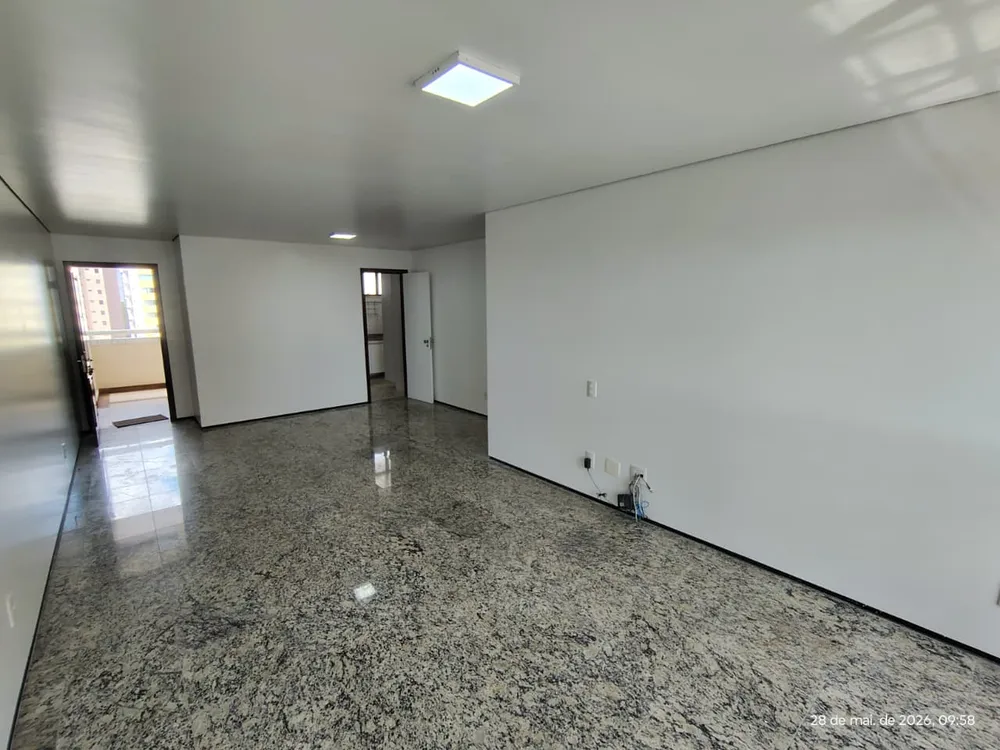 Apartamento, 3 quartos, 127 m² - Foto 2