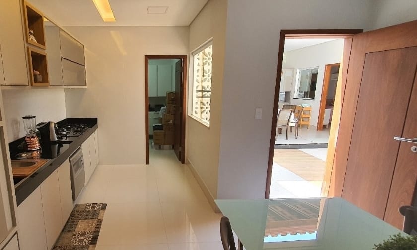 Casa à venda com 3 quartos, 250m² - Foto 27