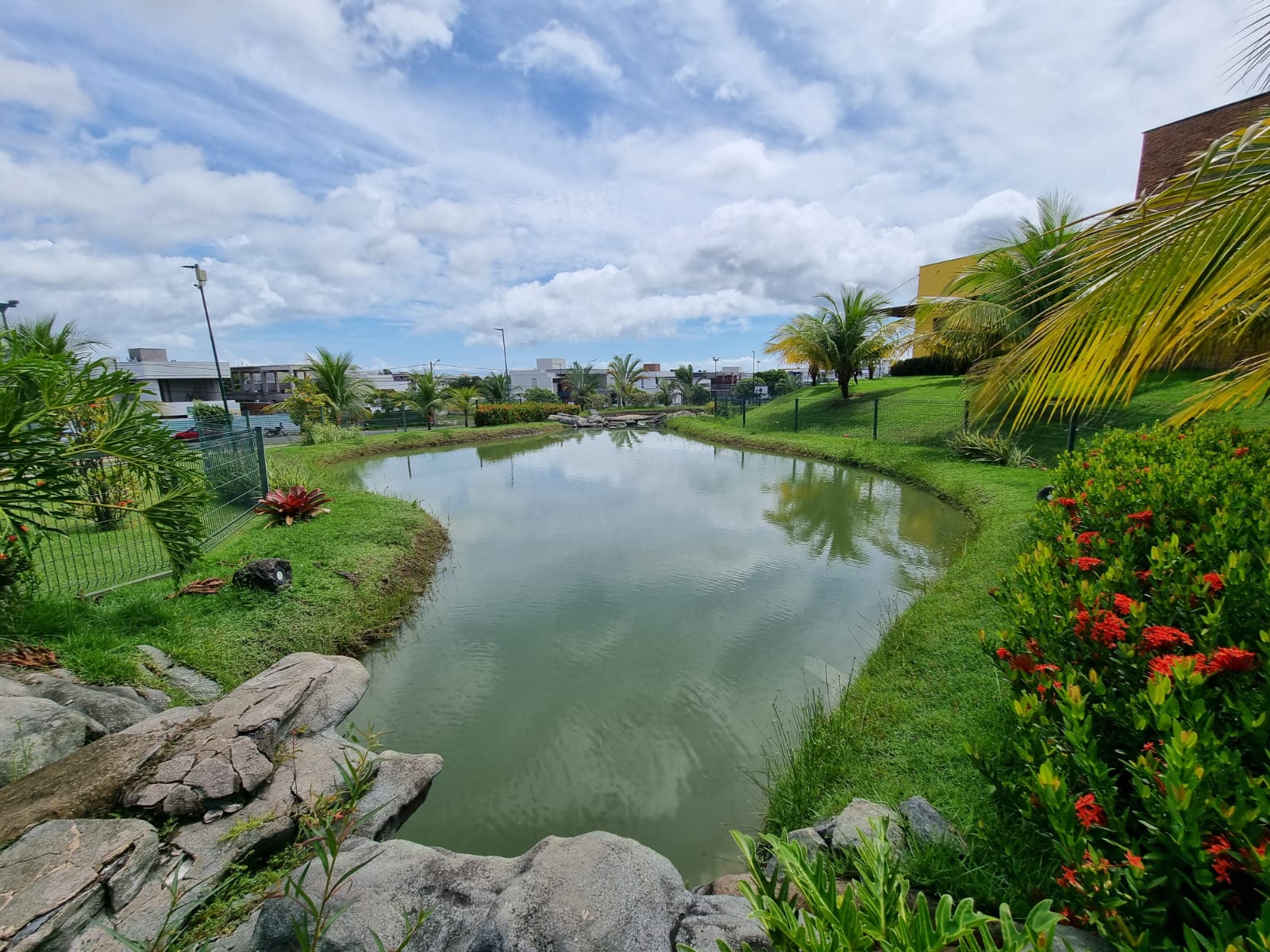 Casa de Condomínio à venda com 4 quartos, 300m² - Foto 15