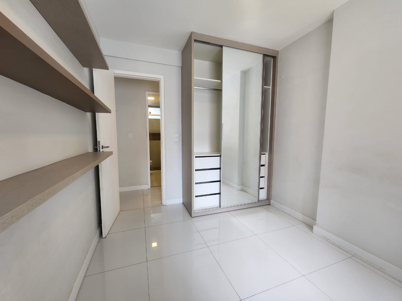 Apartamento à venda com 3 quartos, 92m² - Foto 4