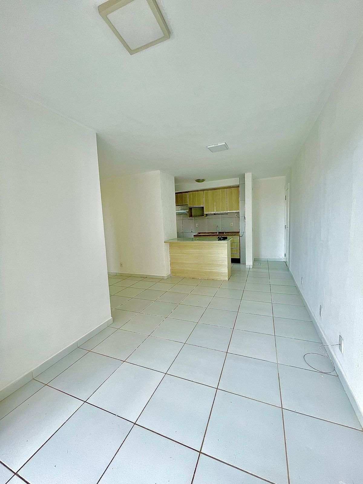 Apartamento à venda com 3 quartos, 78m² - Foto 2