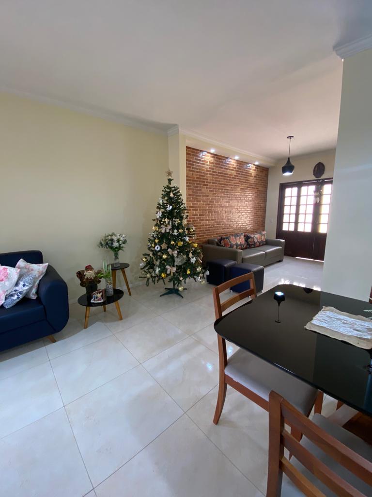 Casa de Condomínio à venda com 3 quartos, 160m² - Foto 1