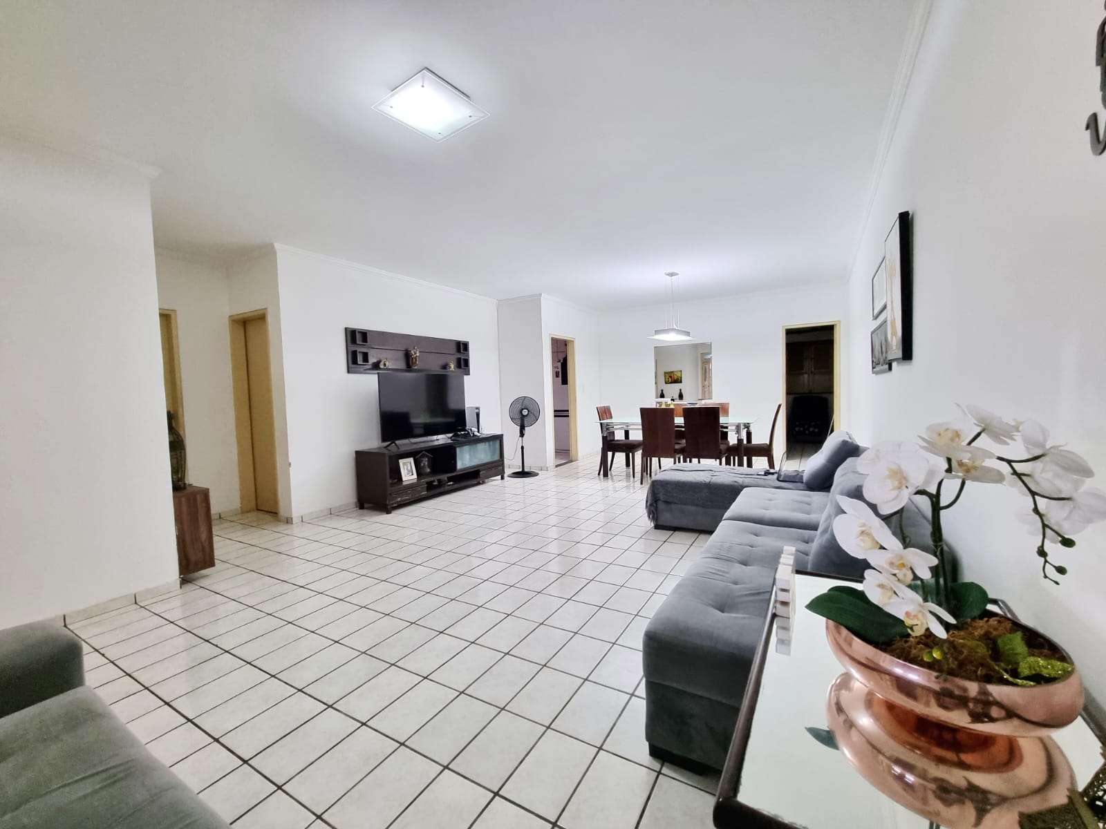 Casa à venda com 3 quartos, 150m² - Foto 2