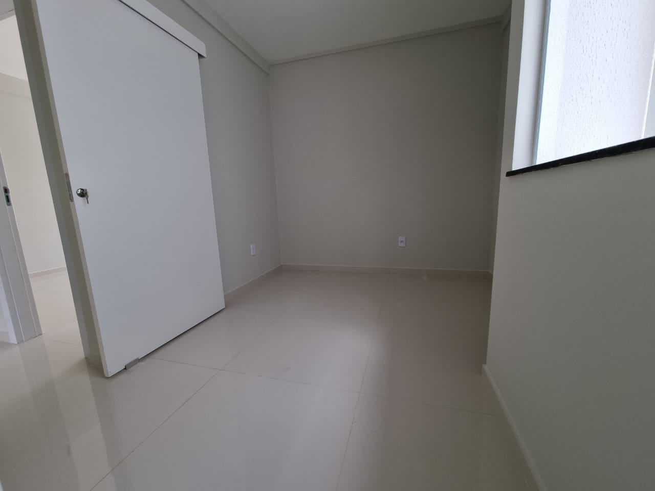 Casa de Condomínio à venda com 4 quartos, 126m² - Foto 5