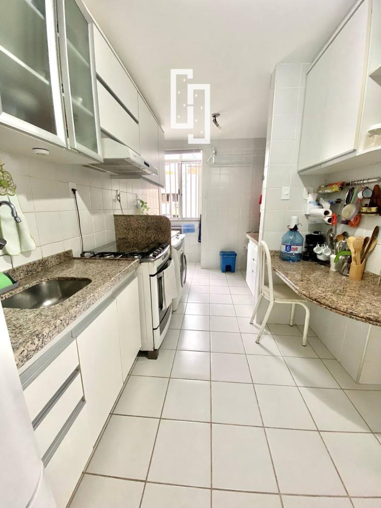 Apartamento à venda com 3 quartos, 94m² - Foto 7