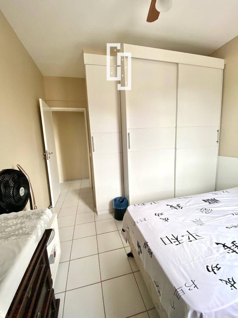 Apartamento à venda com 3 quartos, 94m² - Foto 2