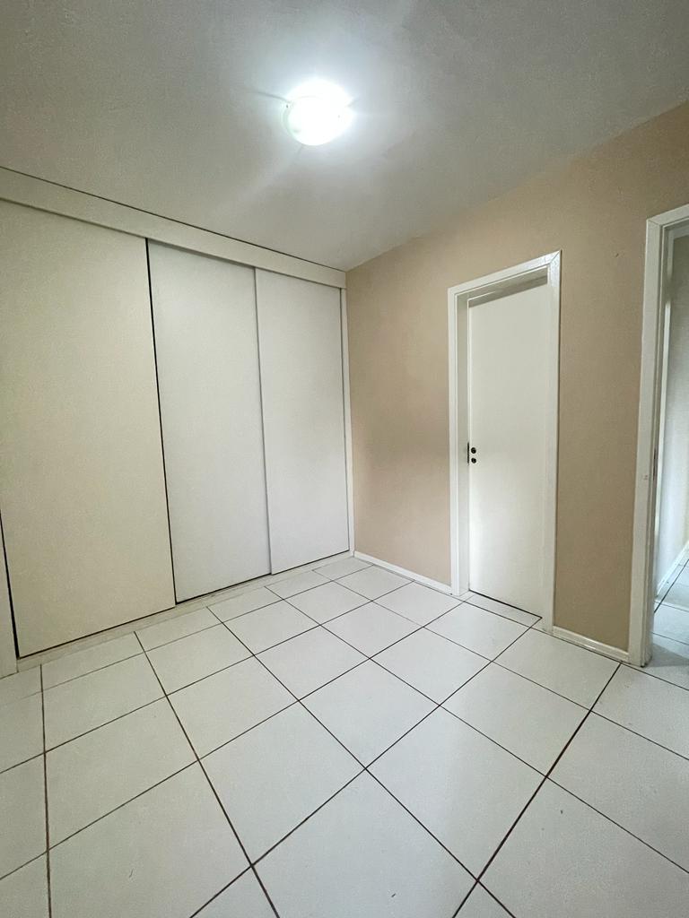 Apartamento à venda com 3 quartos, 74m² - Foto 9