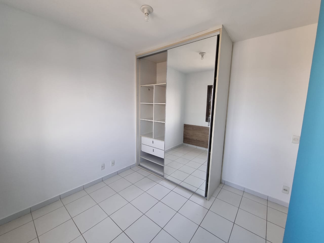 Apartamento para alugar com 3 quartos, 94m² - Foto 12