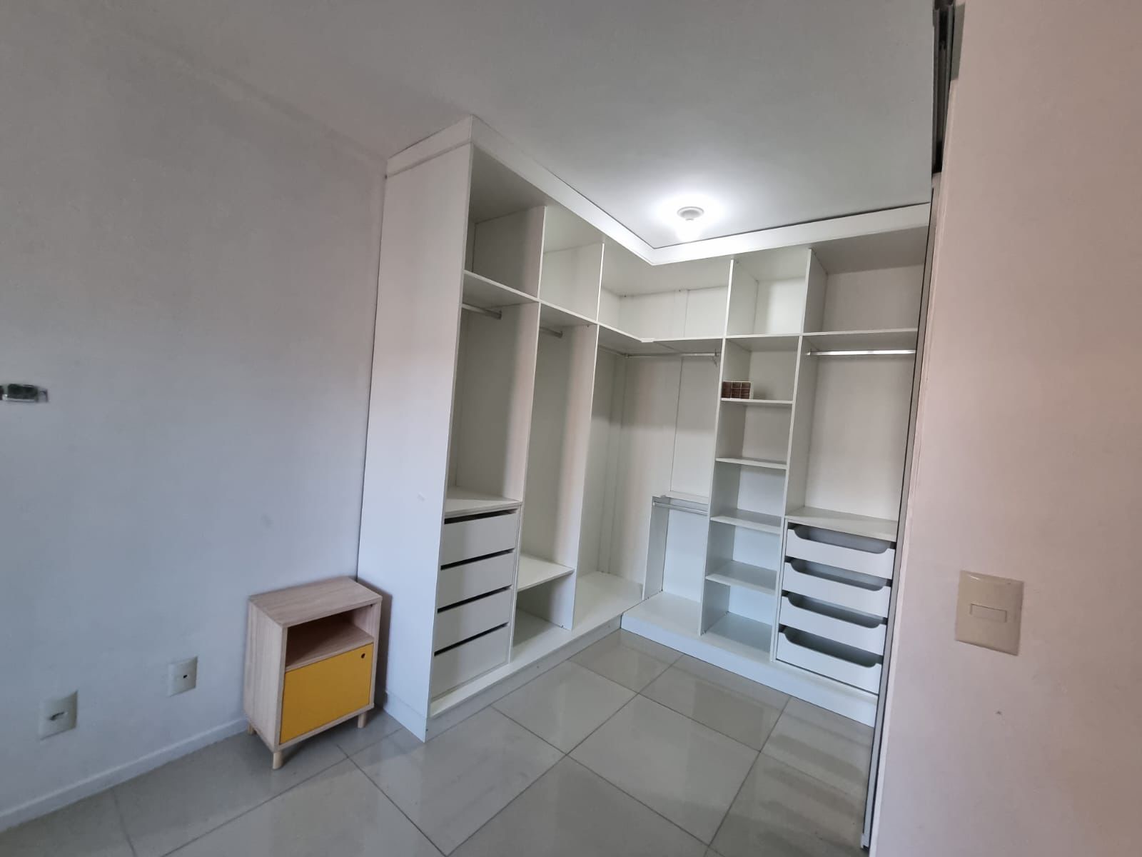 Apartamento à venda com 2 quartos, 65m² - Foto 13