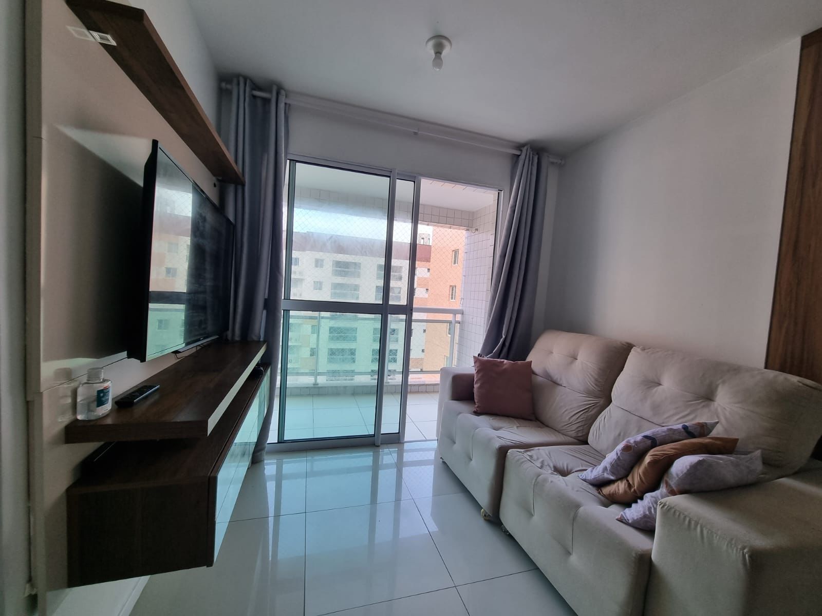 Apartamento à venda com 2 quartos, 65m² - Foto 6