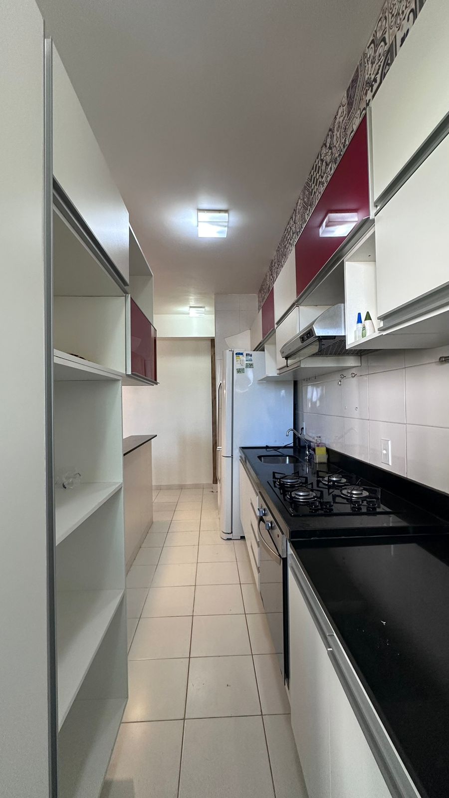 Apartamento para alugar com 3 quartos, 77m² - Foto 3