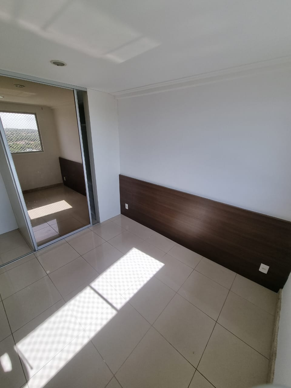 Apartamento à venda com 2 quartos, 97m² - Foto 2