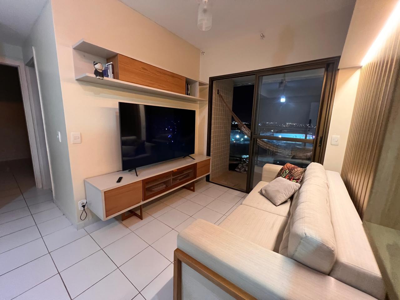 Apartamento à venda com 2 quartos, 65m² - Foto 1