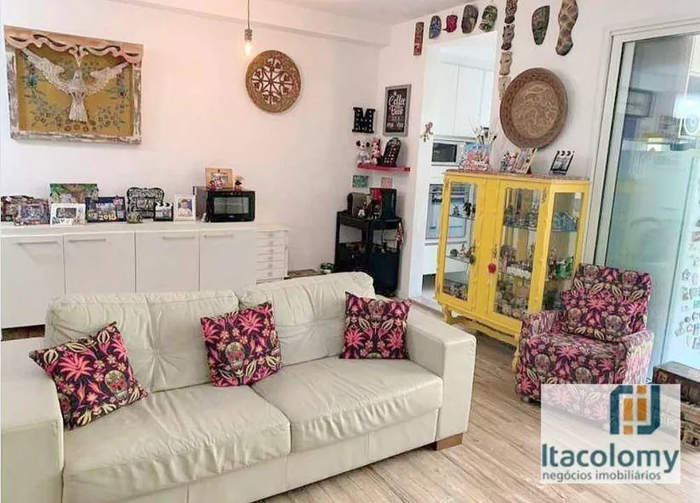 Apartamento à venda com 3 quartos, 96m² - Foto 1