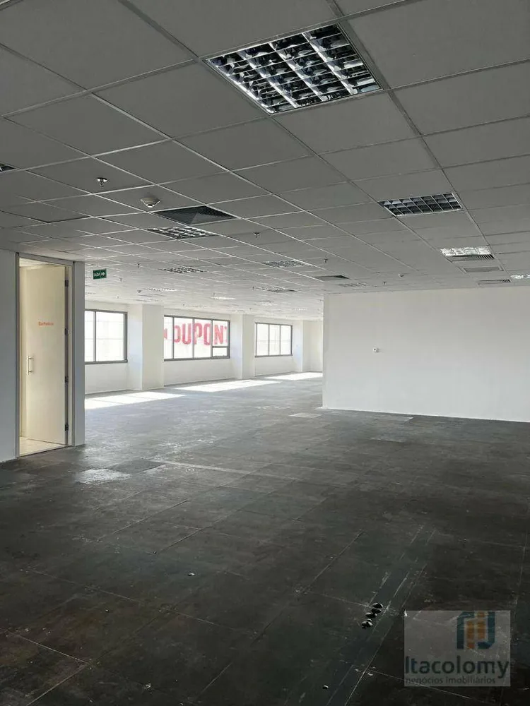 Sala-Conjunto, 2236 m² - Foto 17