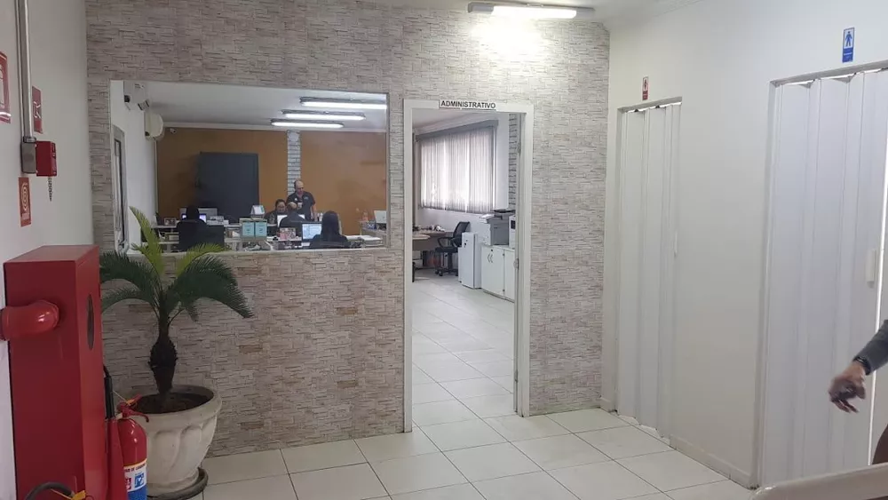 Depósito-Galpão-Armazém para alugar, 1756m² - Foto 2