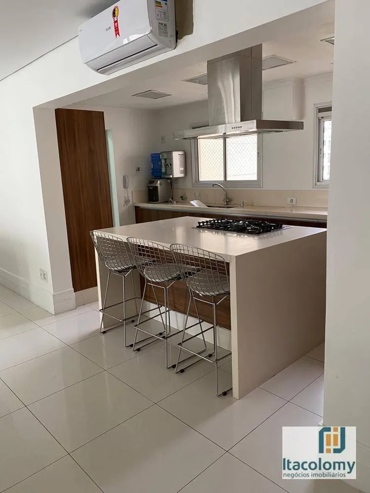 Apartamento, 3 quartos, 212 m² - Foto 3