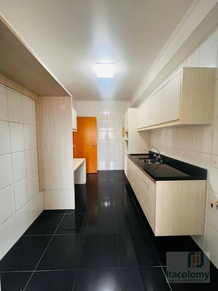 Apartamento, 3 quartos, 133 m² - Foto 2