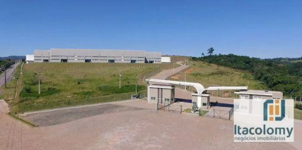 Depósito-Galpão-Armazém para alugar, 2371m² - Foto 1