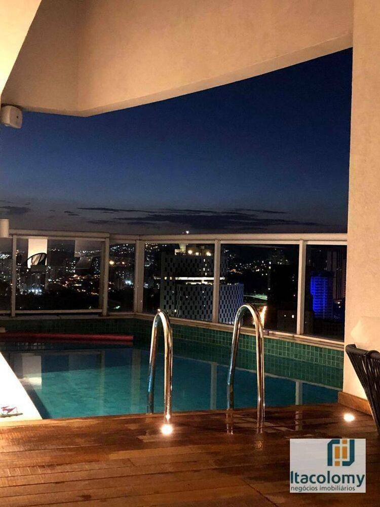 Apartamento, 3 quartos, 212 m² - Foto 1