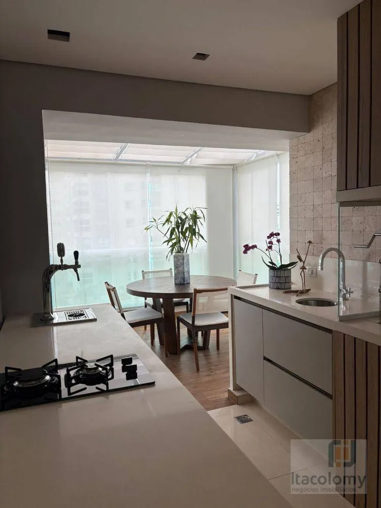 Apartamento, 3 quartos, 178 m² - Foto 1