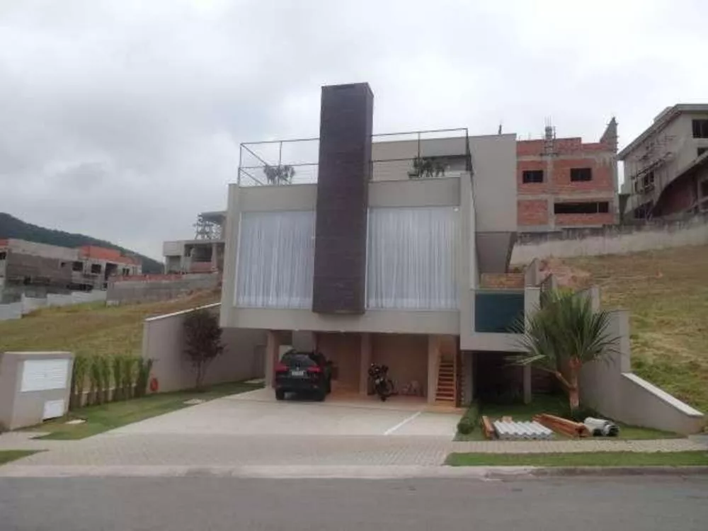 Casa de Condomínio à venda e aluguel com 4 quartos, 525m² - Foto 1