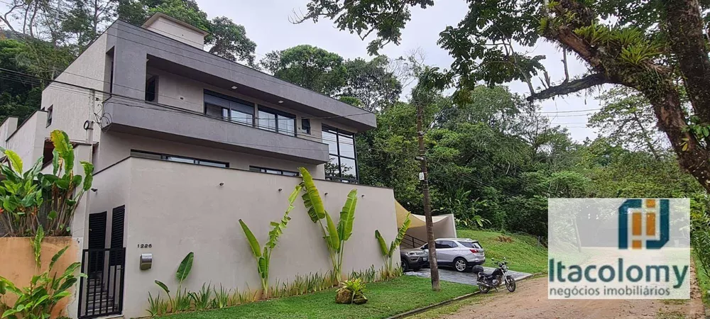 Casa de Condomínio à venda com 4 quartos, 230m² - Foto 4