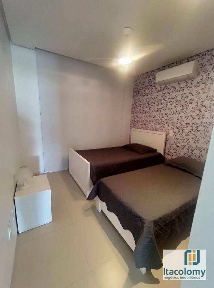 Casa de Condomínio à venda com 4 quartos, 192m² - Foto 2