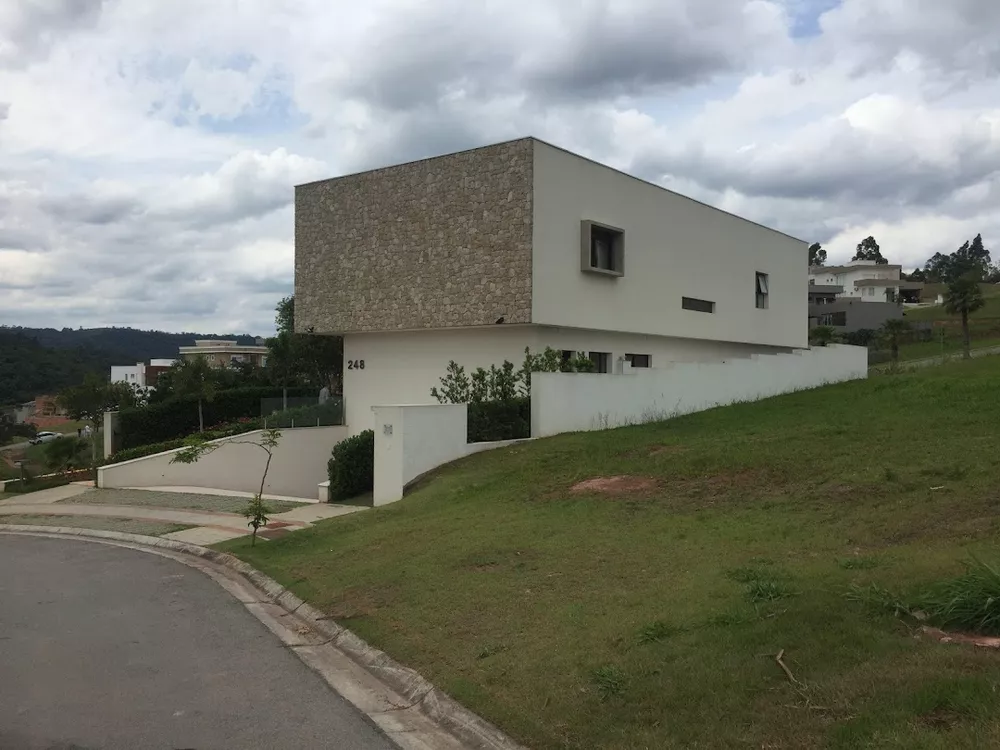 Casa de Condomínio à venda com 4 quartos, 608m² - Foto 1