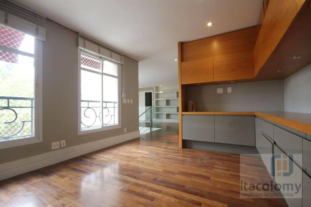 Apartamento, 3 quartos, 347 m² - Foto 2