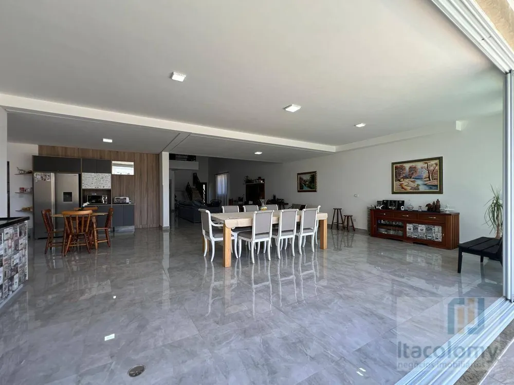 Casa de Condomínio, 4 quartos - Foto 1