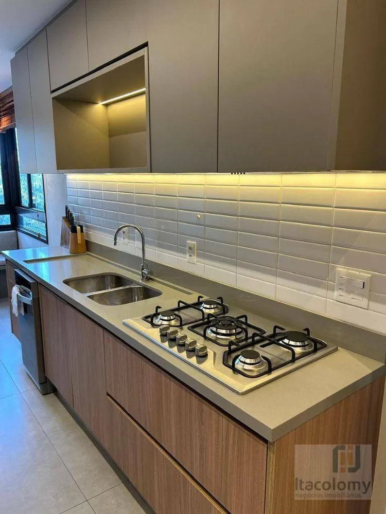Apartamento, 4 quartos, 228 m² - Foto 3