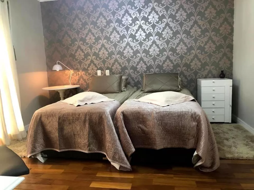 Apartamento à venda com 4 quartos, 261m² - Foto 2