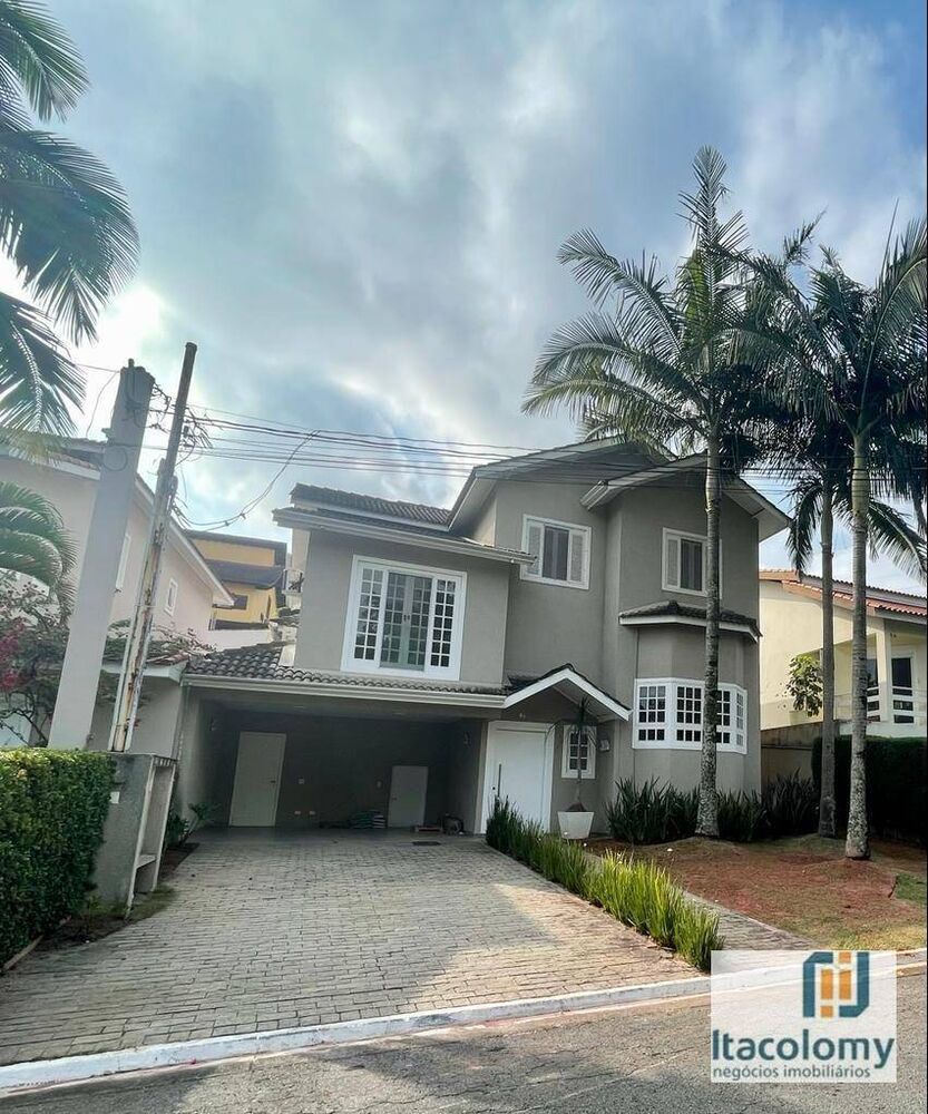 Casa de Condomínio para alugar com 4 quartos, 350m² - Foto 2