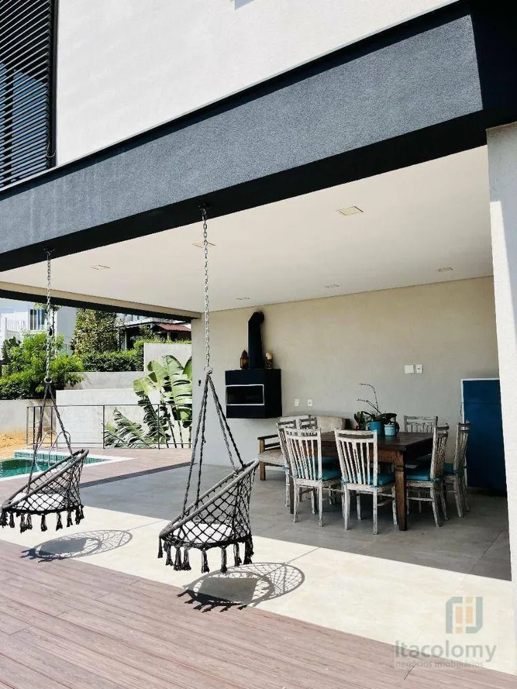 Casa de Condomínio, 4 quartos - Foto 1