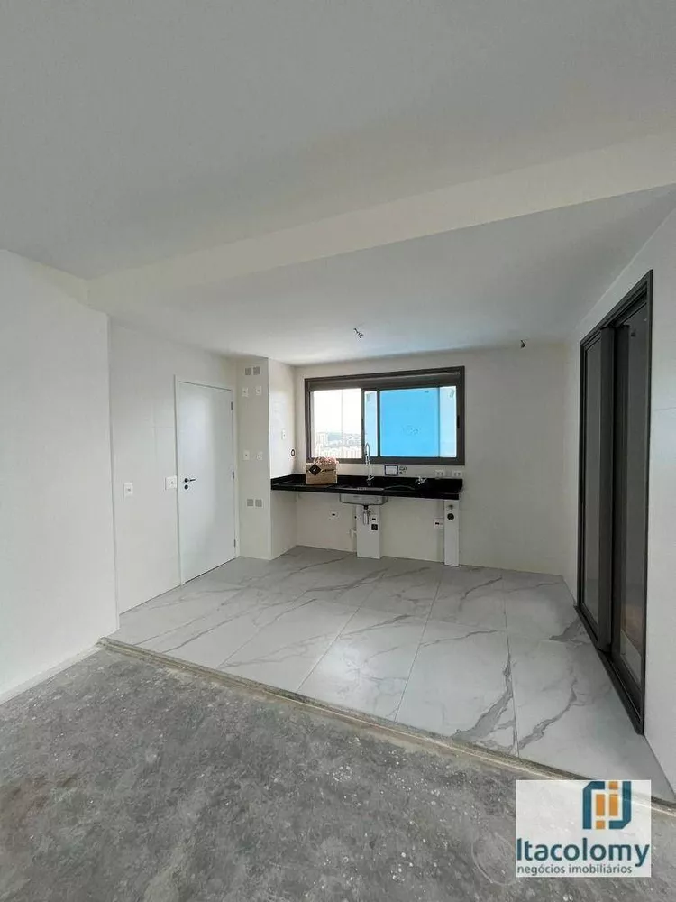 Apartamento à venda com 4 quartos, 180m² - Foto 6