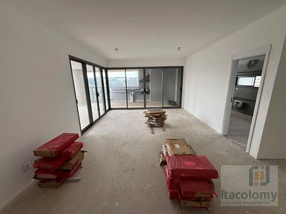 Apartamento, 3 quartos, 239 m² - Foto 2