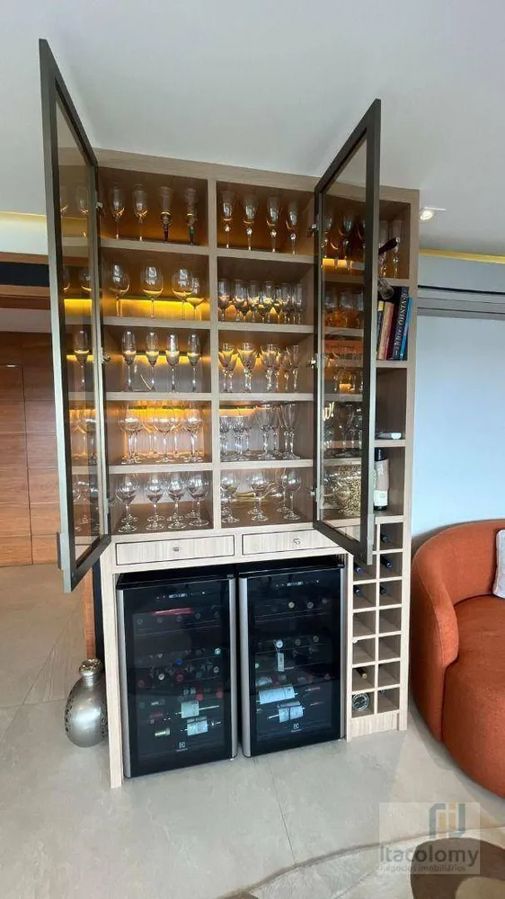 Apartamento, 4 quartos, 261 m² - Foto 5