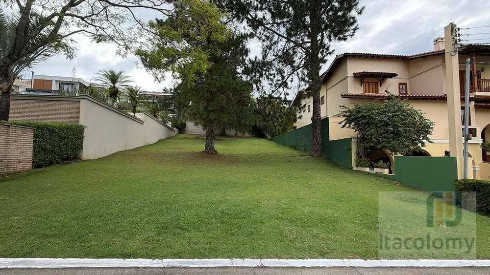 Loteamento e Condomínio, 630 m² - Foto 1