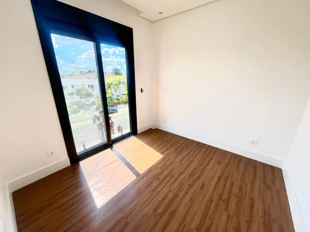 Casa de Condomínio à venda com 5 quartos, 525m² - Foto 4