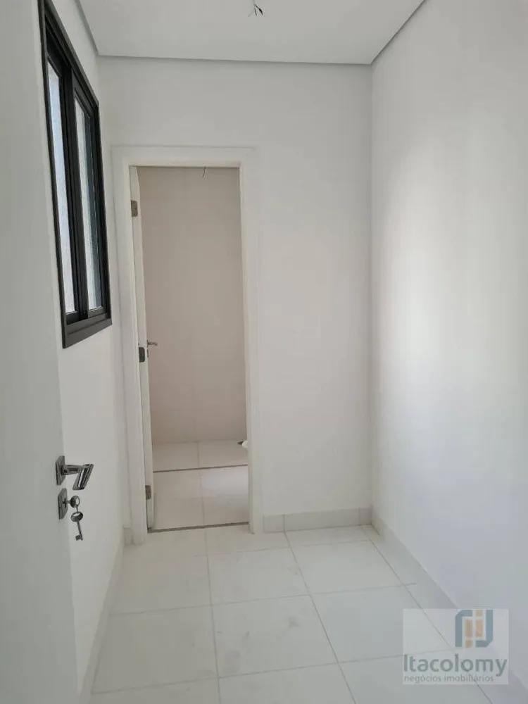 Apartamento, 3 quartos, 205 m² - Foto 1