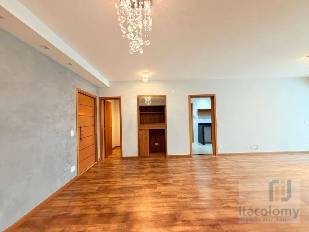 Apartamento, 3 quartos, 140 m² - Foto 2
