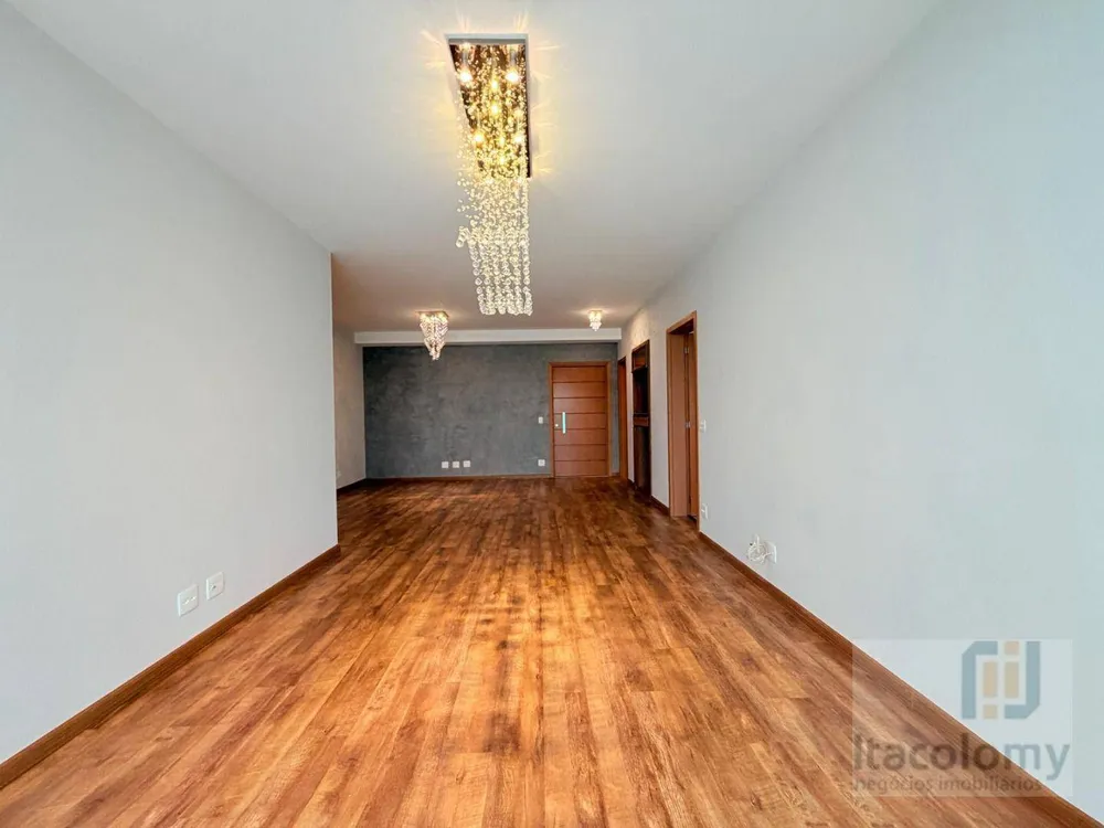 Apartamento, 3 quartos, 140 m² - Foto 1