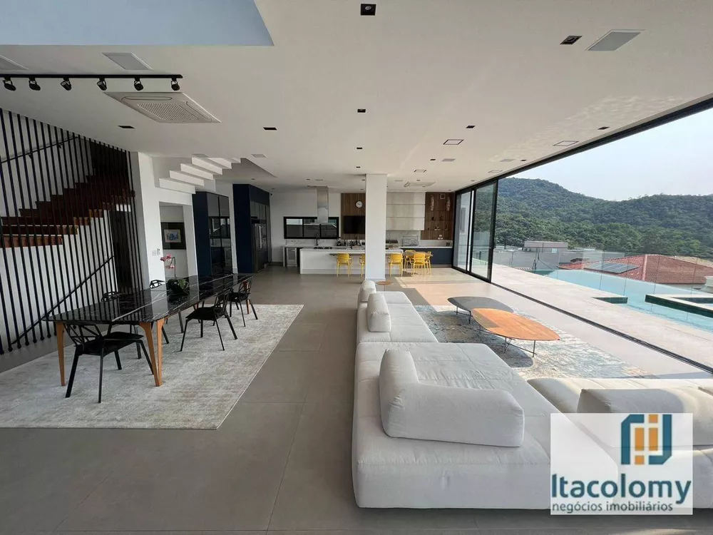 Casa de Condomínio à venda com 4 quartos, 482m² - Foto 4